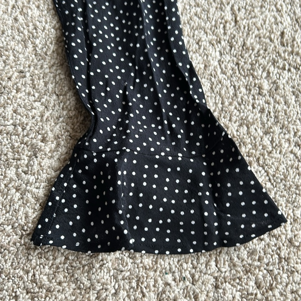 HM V-Neck Ruched Blouse - Picture 3 of 5